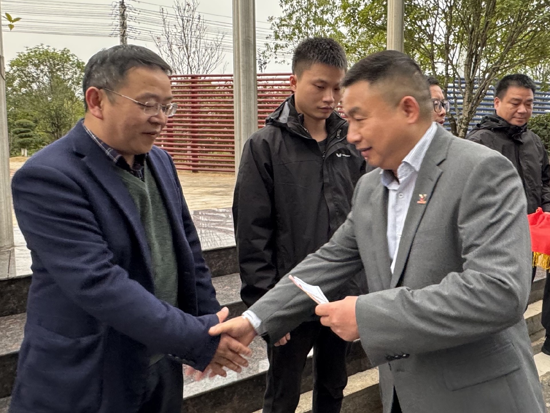 1702599528127493.jpg 1702599528127493.jpg