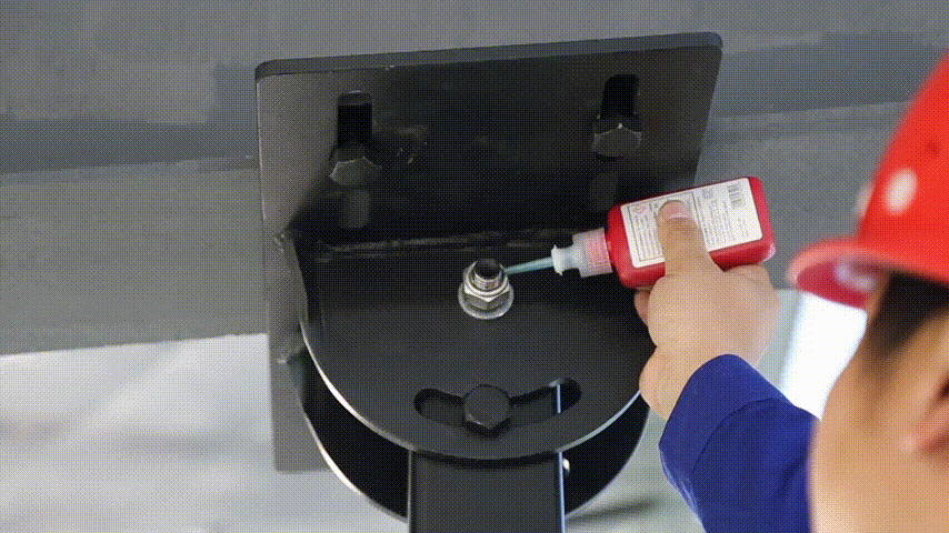 1713405724972776.gif 8.gif